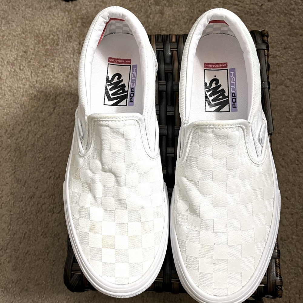 CHECKERBOARD SLIP-ON SHOE-WHITE